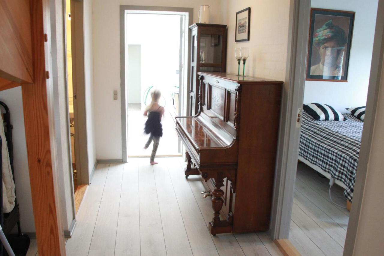 Rolsø Retreat Villa Knebel Eksteriør bilde